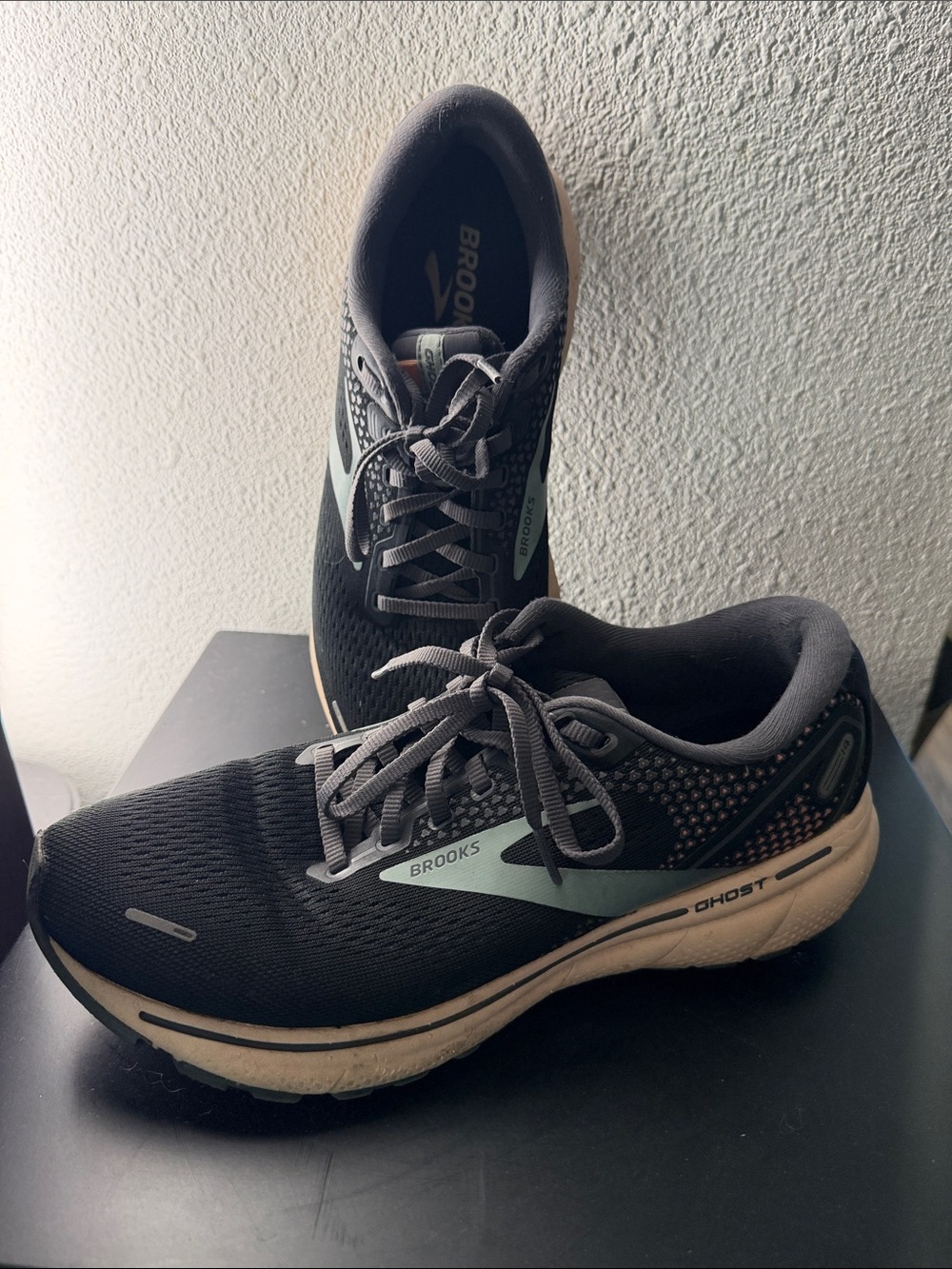 Brooks Ghost 14 women’s Running Shoes - Black with Mint Accent